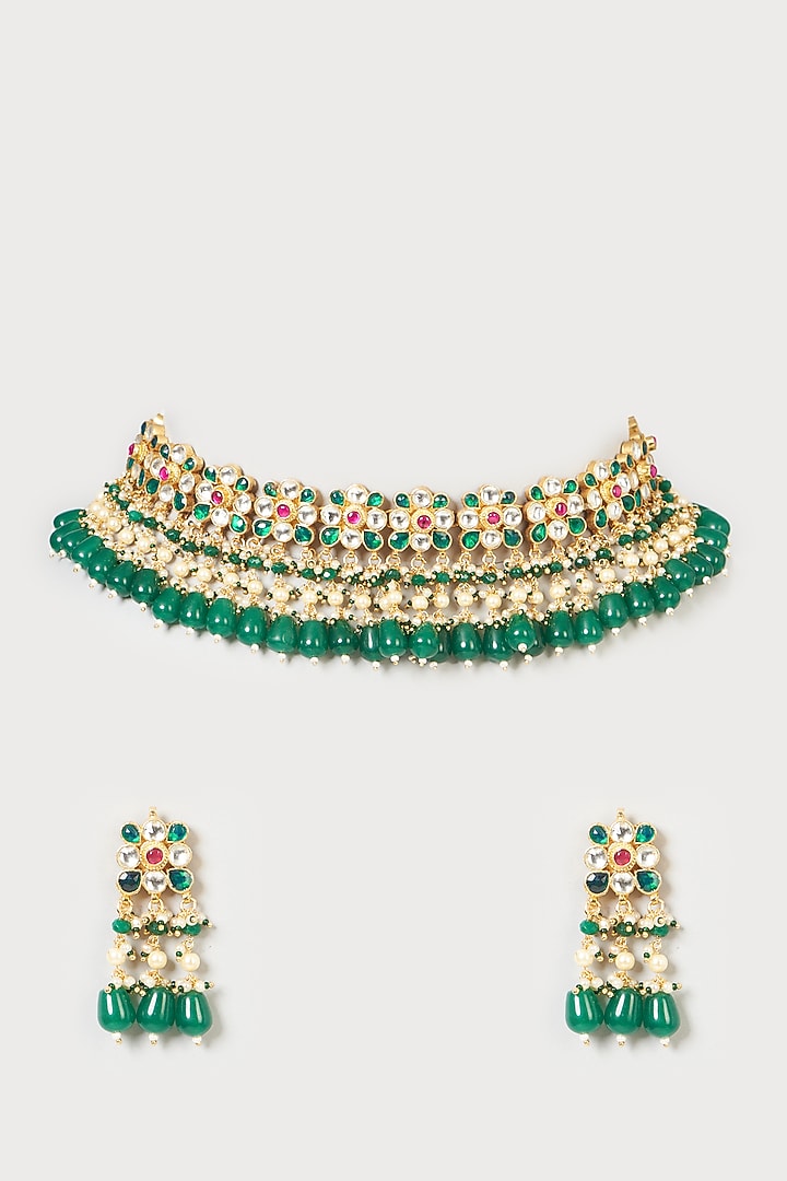 Gold Finish Pachi Kundan Polki & Green Stone Choker Necklace Set by VASTRAA Jewellery at Pernia's Pop Up Shop
