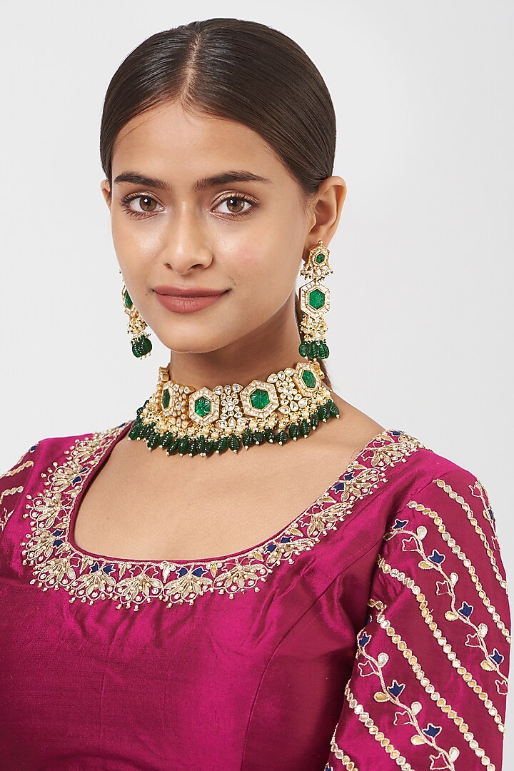 Gold Finish Pachi Kundan Polki & Green Stone Choker Necklace Set by VASTRAA Jewellery at Pernia's Pop Up Shop
