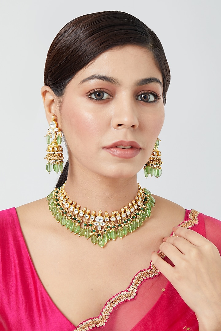 Gold Finish Emerald Synthetic Stone & Pachi Kundan Polki Choker Necklace Set by VASTRAA Jewellery