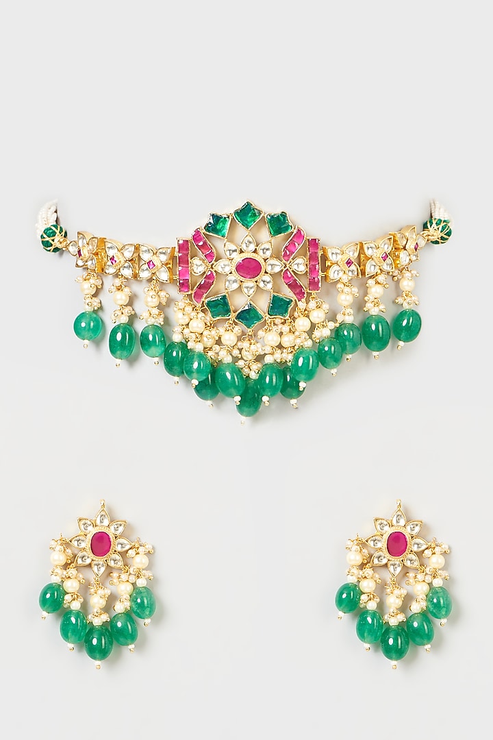 Gold Finish Pachi Kundan Polki & Green Stone Choker Necklace Set by VASTRAA Jewellery at Pernia's Pop Up Shop