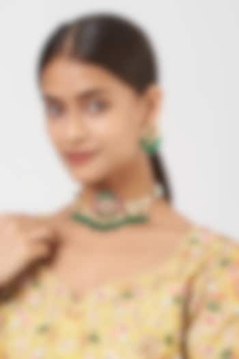 Gold Finish Pachi Kundan Polki & Green Stone Choker Necklace Set by VASTRAA Jewellery at Pernia's Pop Up Shop