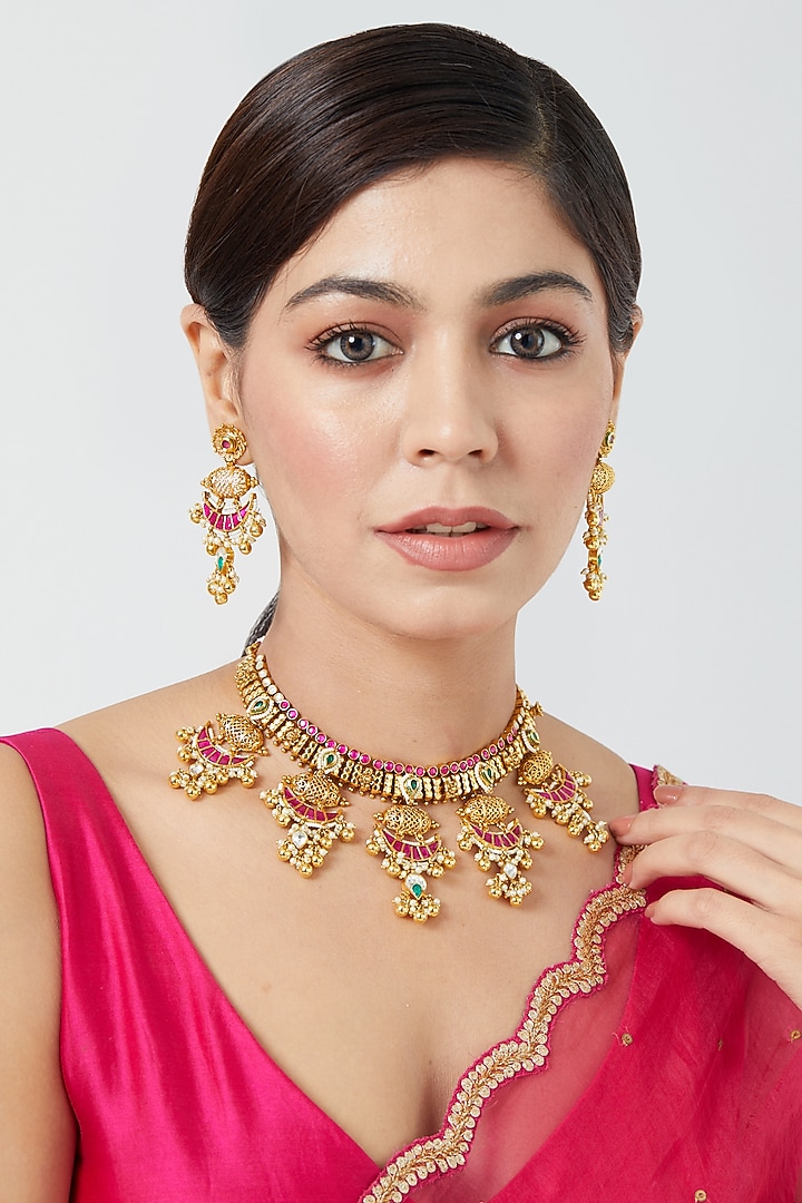 Gold Finish Ruby Synthetic Stone & Pachi Kundan Polki Necklace Set by VASTRAA Jewellery at Pernia's Pop Up Shop