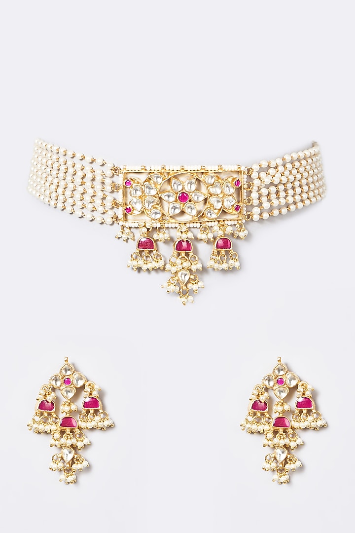 Gold Finish Pachi Kundan Polki Choker Necklace Set by VASTRAA Jewellery at Pernia's Pop Up Shop