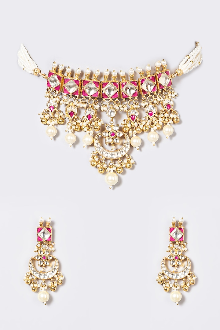 Gold Finish Necklace Set In Mixed Metal by VASTRAA Jewellery
