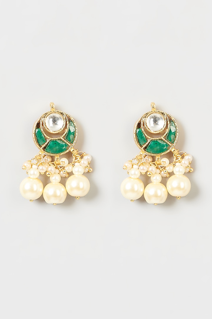 Gold Finish Pachi Kundan Polki & Pearl Necklace Set by VASTRAA Jewellery at Pernia's Pop Up Shop