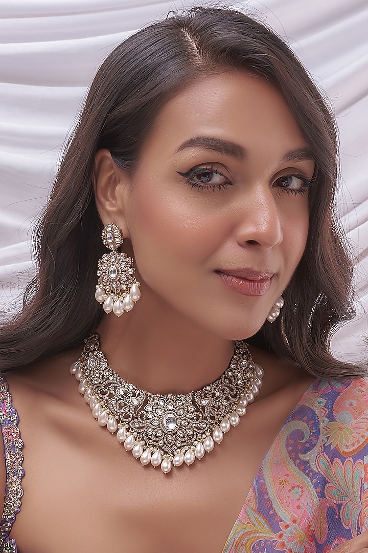 Gold Finish Kundan Polki & Pearl Necklace Set by VASTRAA Jewellery at Pernia's Pop Up Shop