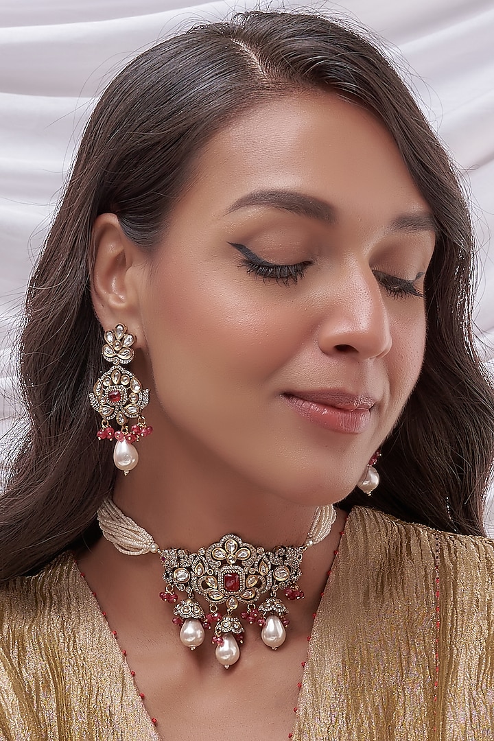 Two Tone Finish Kundan Polki & Red Stone Choker Necklace Set by VASTRAA Jewellery at Pernia's Pop Up Shop