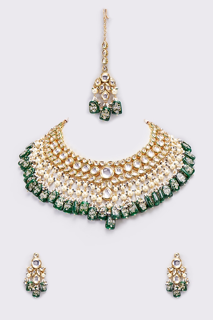 Gold Finish Kundan Polki & Green Beaded Necklace Set by VASTRAA Jewellery at Pernia's Pop Up Shop