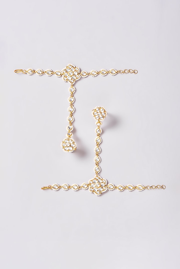 Gold Finish Kundan Polki Hathphool (Set of 2) by VASTRAA Jewellery at Pernia's Pop Up Shop