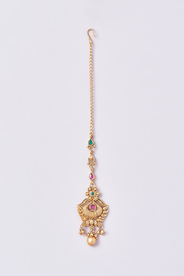 Gold Finish Kundan Polki Temple Maang Tikka by VASTRAA Jewellery at Pernia's Pop Up Shop