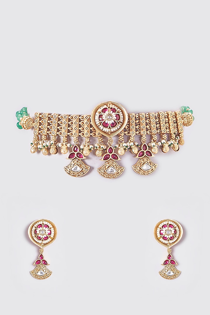Gold Finish Kundan Polki Temple Choker Necklace Set by VASTRAA Jewellery at Pernia's Pop Up Shop