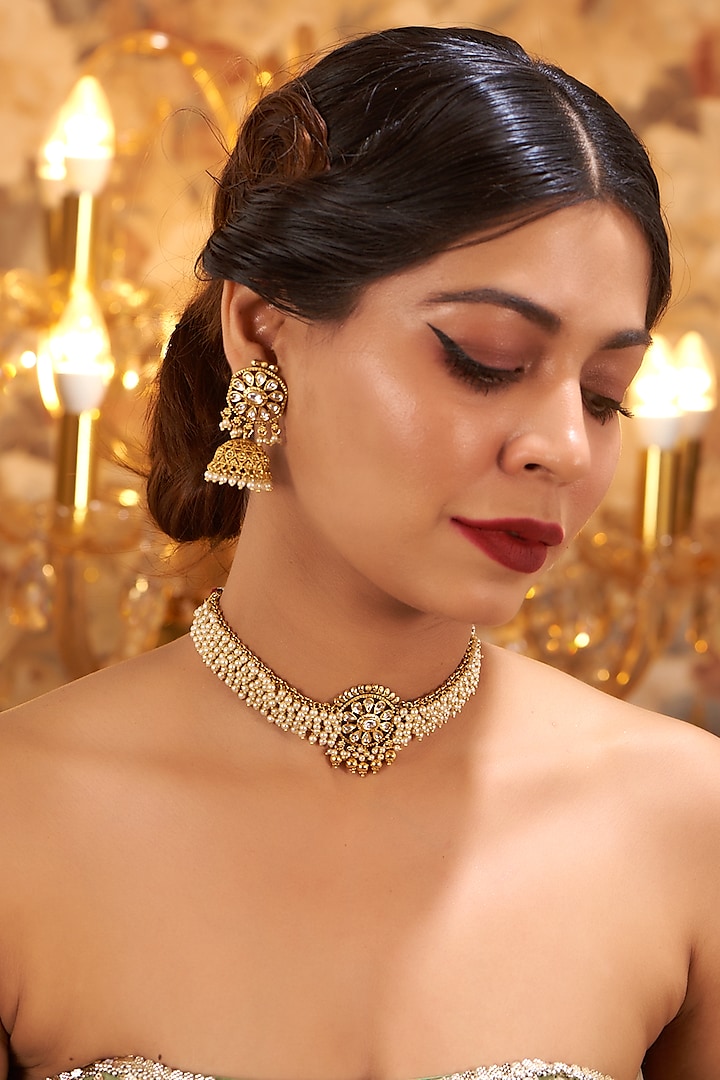 Gold Finish Kundan Polki Pearl Temple Choker Necklace Set by VASTRAA Jewellery at Pernia's Pop Up Shop