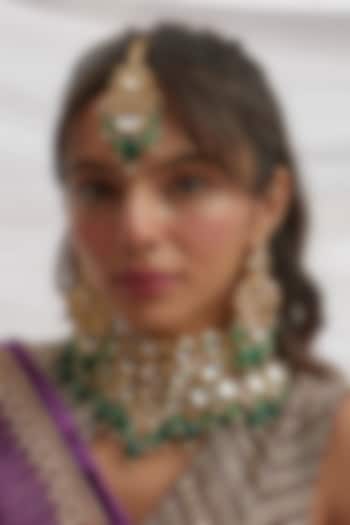Gold Finish Kundan Polki & Green Beaded Choker Necklace Set by VASTRAA Jewellery at Pernia's Pop Up Shop