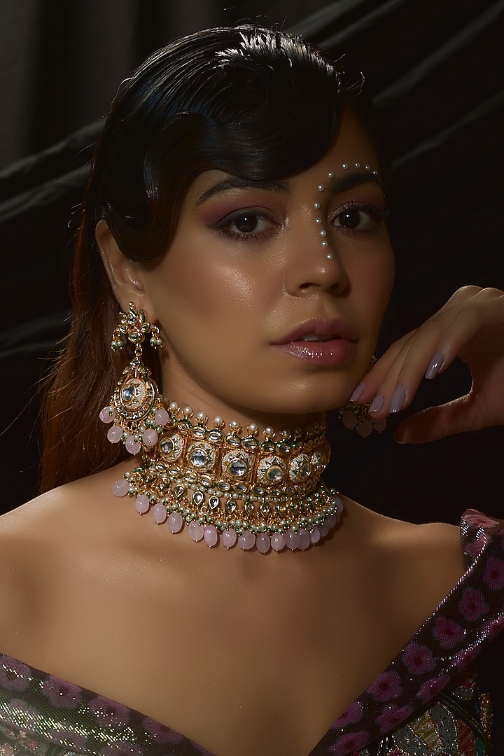 Gold Finish Kundan Polki Choker Necklace Set by VASTRAA Jewellery at Pernia's Pop Up Shop