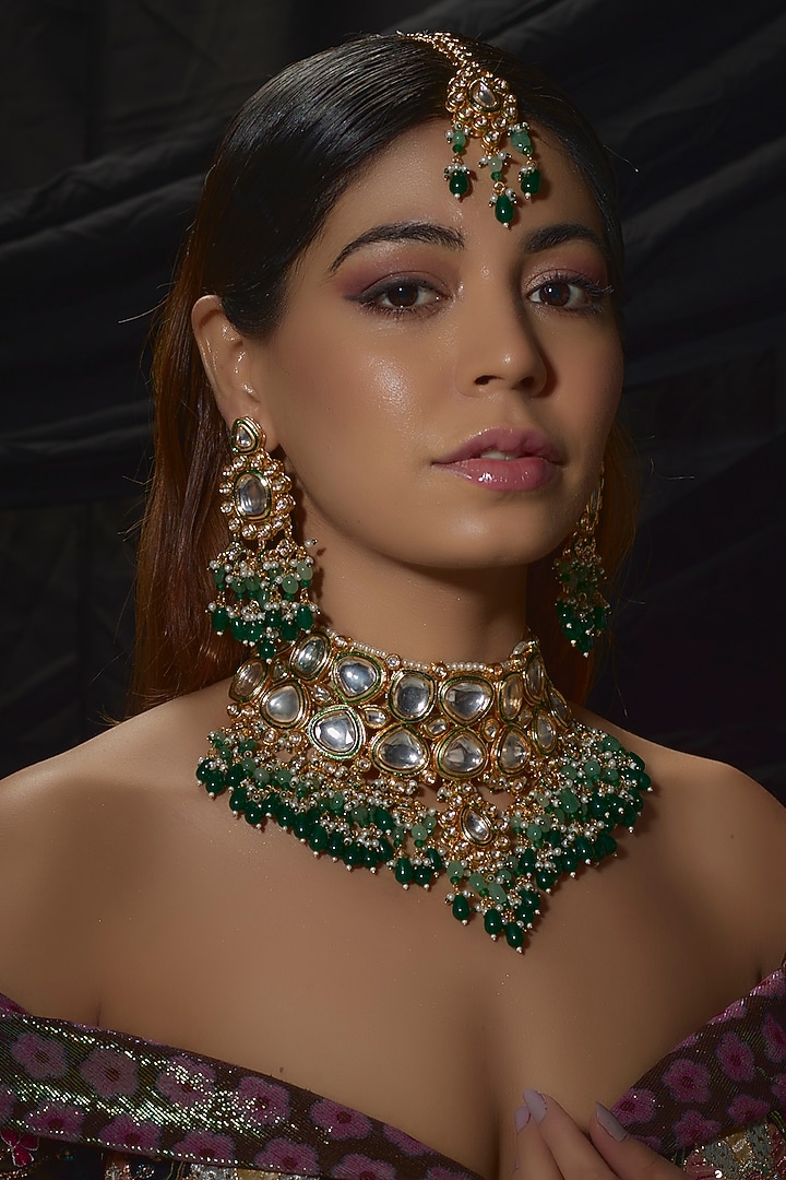 Gold Finish Kundan Polki Choker Necklace Set by VASTRAA Jewellery at Pernia's Pop Up Shop