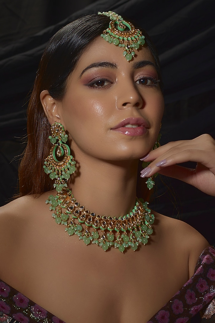 Gold Finish Kundan Polki & Green Beaded Choker Necklace Set by VASTRAA Jewellery at Pernia's Pop Up Shop