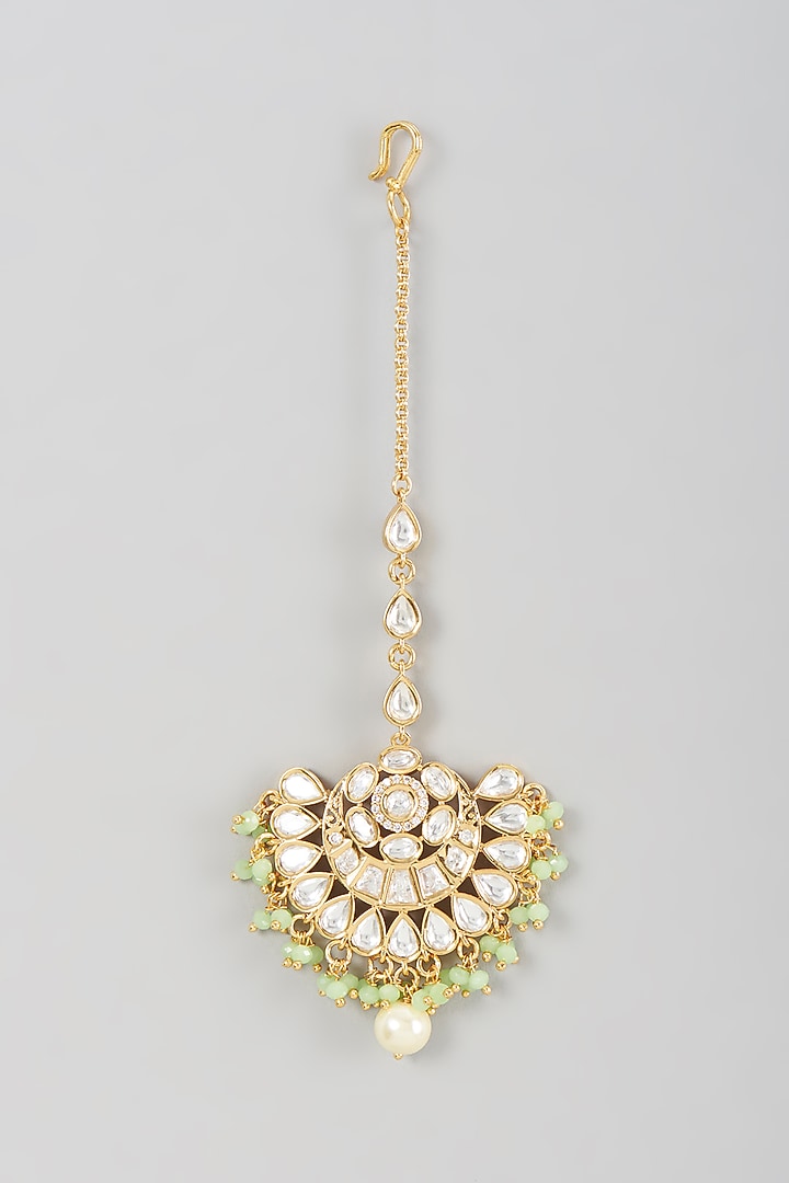 Gold Finish Kundan Polki & Pearl Maang Tikka by VASTRAA Jewellery at Pernia's Pop Up Shop