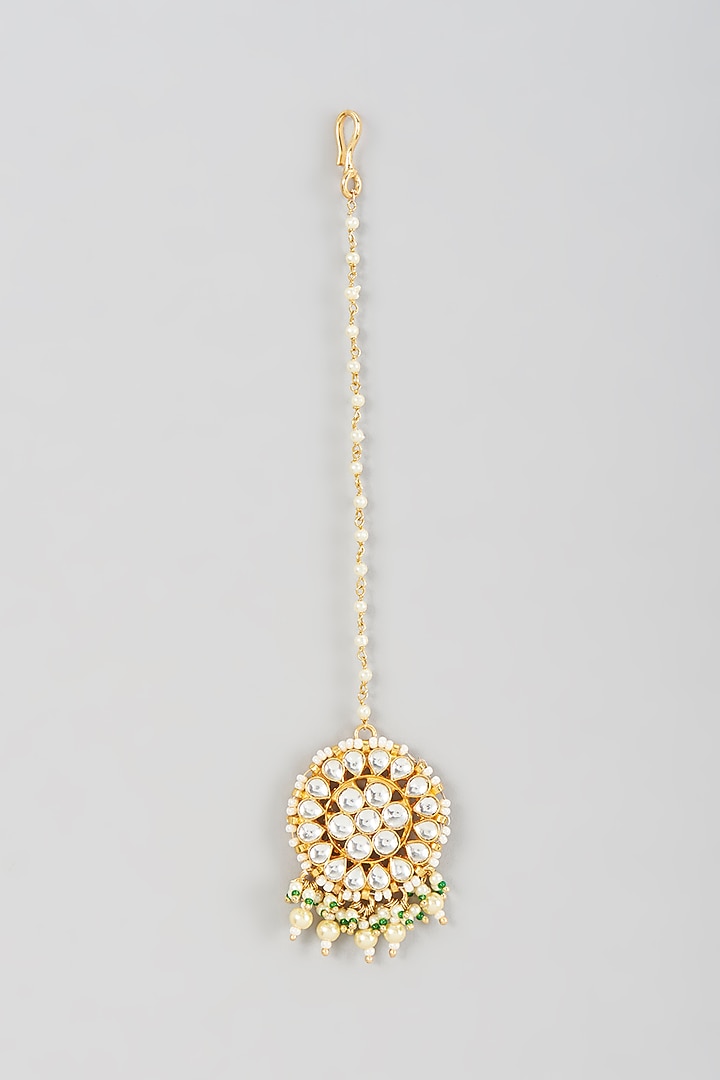 Gold Finish Kundan Polki & Pearl Maang Tikka by VASTRAA Jewellery at Pernia's Pop Up Shop
