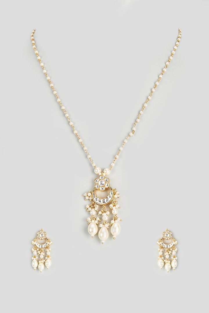 Gold Finish Kundan Polki & Pearl Necklace Set by VASTRAA Jewellery at Pernia's Pop Up Shop