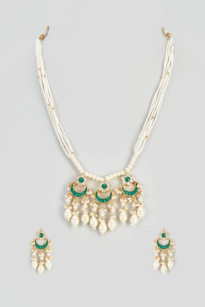 Gold Finish Kundan Polki & Green Stone Necklace Set by VASTRAA Jewellery at Pernia's Pop Up Shop