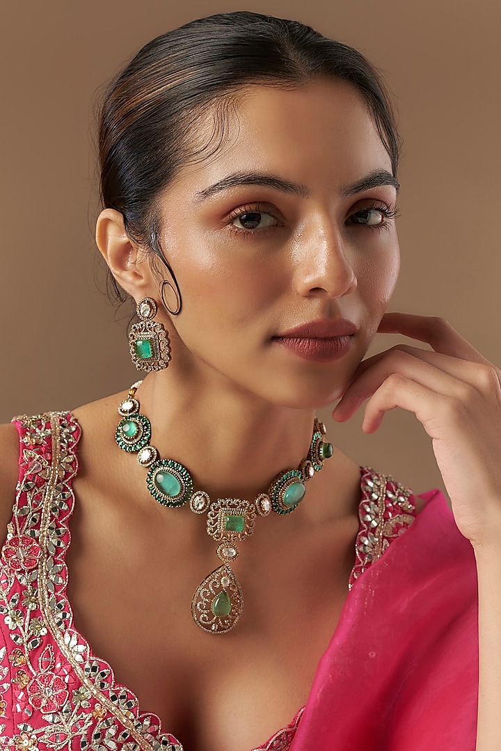 Gold Finish Kundan Polki & Emerald Stone Necklace Set by VASTRAA Jewellery at Pernia's Pop Up Shop