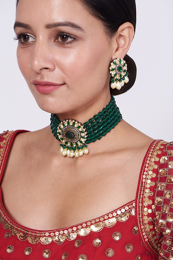 Gold Finish Kundan Polki & Green Beaded Choker Necklace Set by VASTRAA Jewellery at Pernia's Pop Up Shop