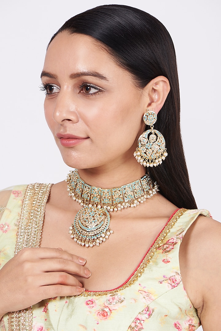 Gold Finish Pearl Necklace Set by VASTRAA Jewellery