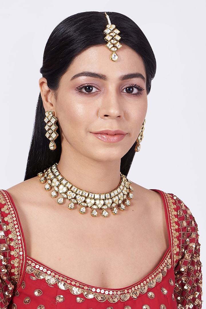 Gold Finish Kundan Polki Choker Necklace Set by VASTRAA Jewellery at Pernia's Pop Up Shop