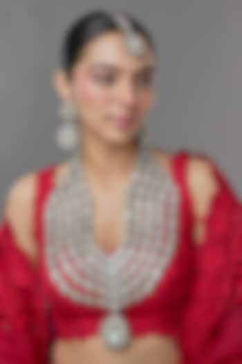Silver Finish Kundan Polki Necklace Set by VASTRAA Jewellery at Pernia's Pop Up Shop