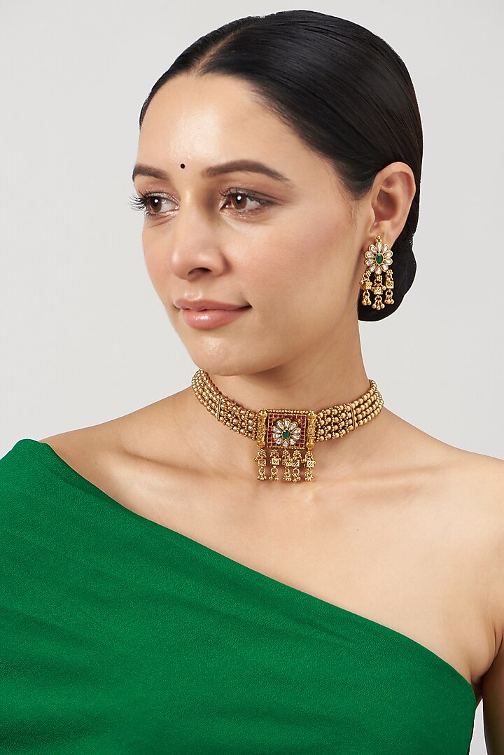 Gold Finish Kundan Polki Choker Necklace Set by VASTRAA Jewellery at Pernia's Pop Up Shop