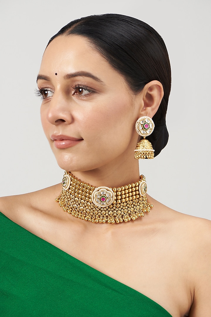 Gold Finish Kundan Polki & Beaded Choker Necklace Set by VASTRAA Jewellery at Pernia's Pop Up Shop