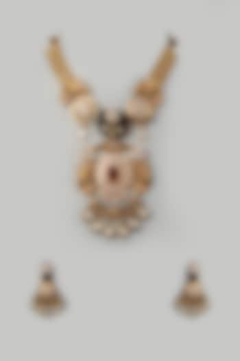 Beige Lotus Handmade Necklace Set Design by Tsera World at Pernia's Pop Up  Shop 2024