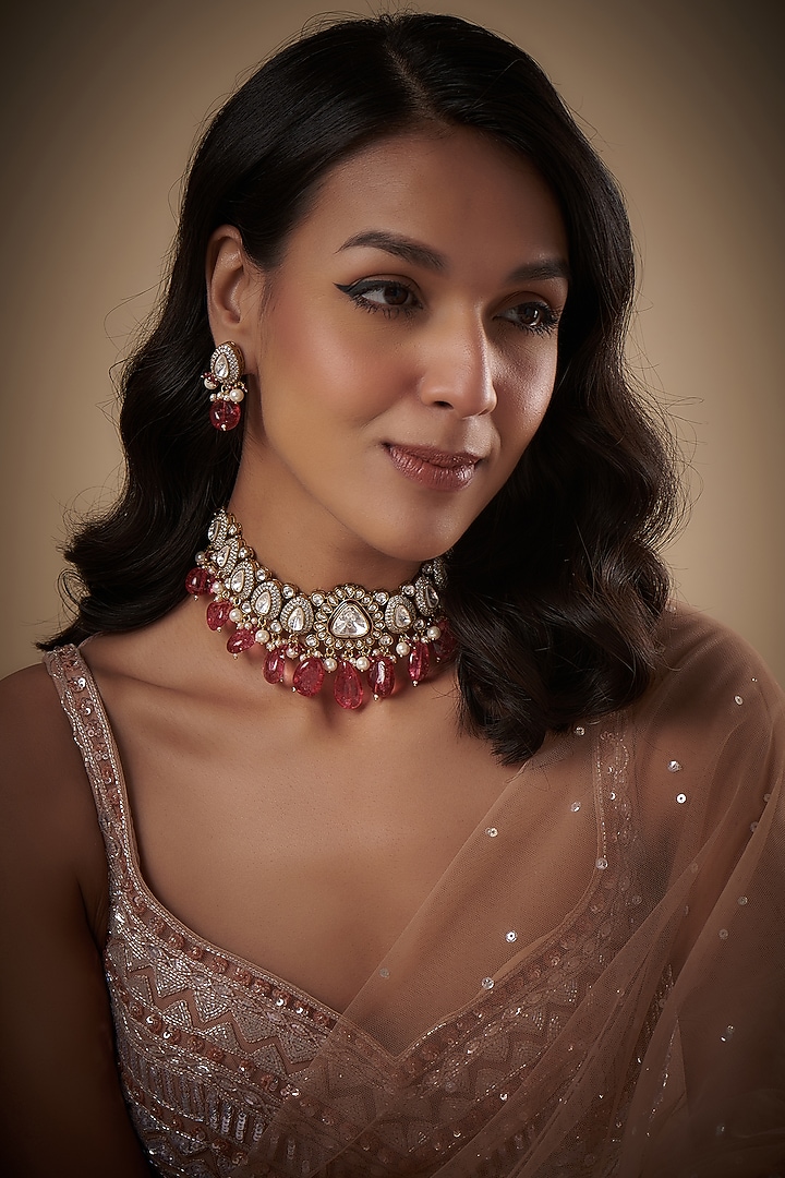 Gold Finish Kundan Polki & Red Stone Choker Necklace Set by VASTRAA Jewellery at Pernia's Pop Up Shop