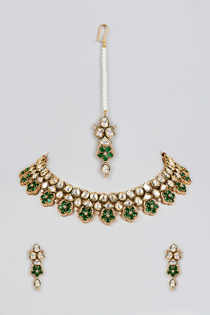 Gold Finish Kundan Polki & Green Stone Choker Necklace Set by VASTRAA Jewellery at Pernia's Pop Up Shop