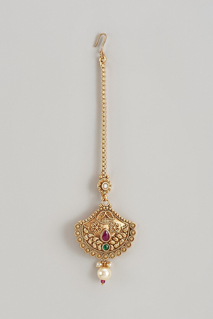 Gold Finish Kundan Polki Temple Maangtikka by VASTRAA Jewellery at Pernia's Pop Up Shop