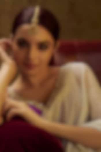 Gold Finish Kundan Polki Temple Maangtikka by VASTRAA Jewellery at Pernia's Pop Up Shop