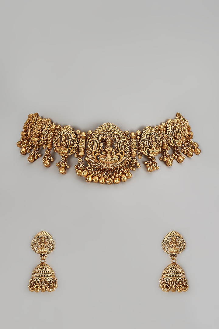 Gold Finish Kundan Polki Temple Choker Necklace Set by VASTRAA Jewellery at Pernia's Pop Up Shop
