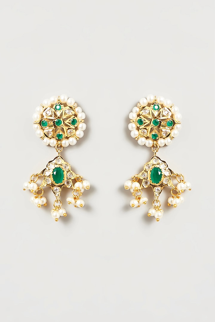 Gold Finish Kundan Polki & Green Stone Choker Necklace Set by VASTRAA Jewellery at Pernia's Pop Up Shop