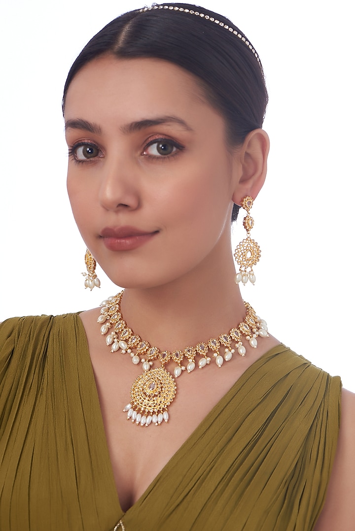 Gold Finish Pachi Kundan Polki Necklace Set by VASTRAA Jewellery at Pernia's Pop Up Shop