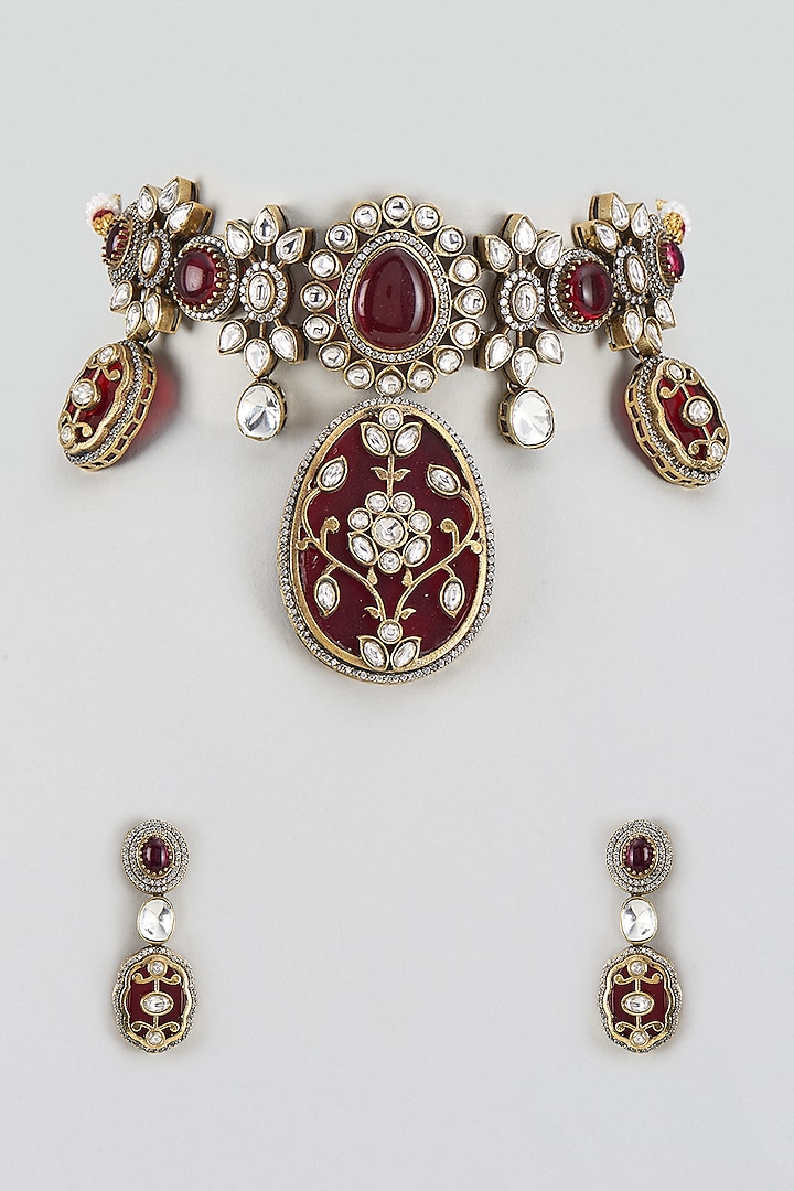 Gold Finish Kundan Polki & Red Stone Choker Necklace Set by VASTRAA Jewellery at Pernia's Pop Up Shop
