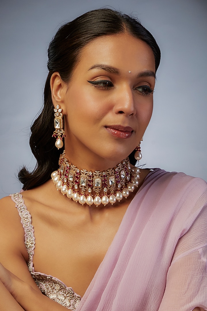 Gold Finish Kundan Polki & Red Stone Choker Necklace Set by VASTRAA Jewellery at Pernia's Pop Up Shop