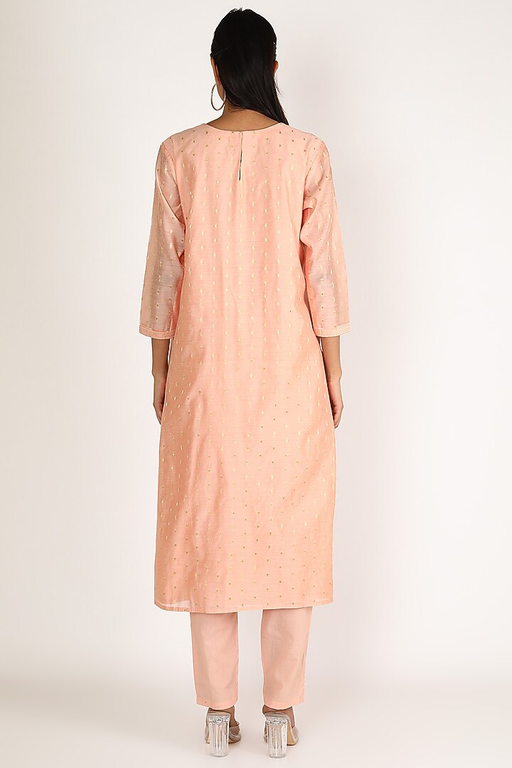 Peach Embroidered Cotton Kurta Set by VASTRAA at Pernia's Pop Up Shop
