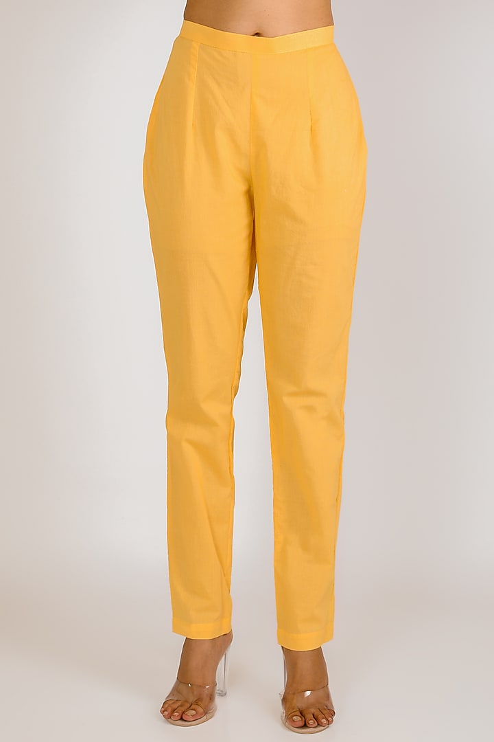 White & Yellow Cotton Kurta Set by Vastraa at Pernia's Pop Up Shop
