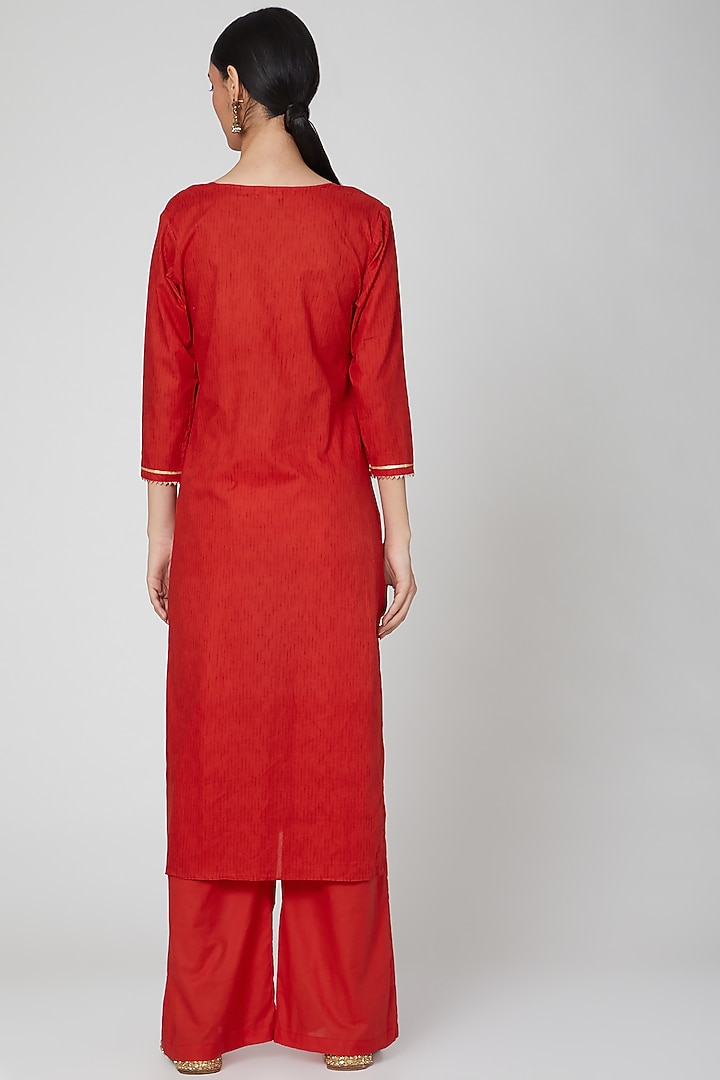 Red & White Printed Kurta Set by VASTRAA at Pernia's Pop Up Shop