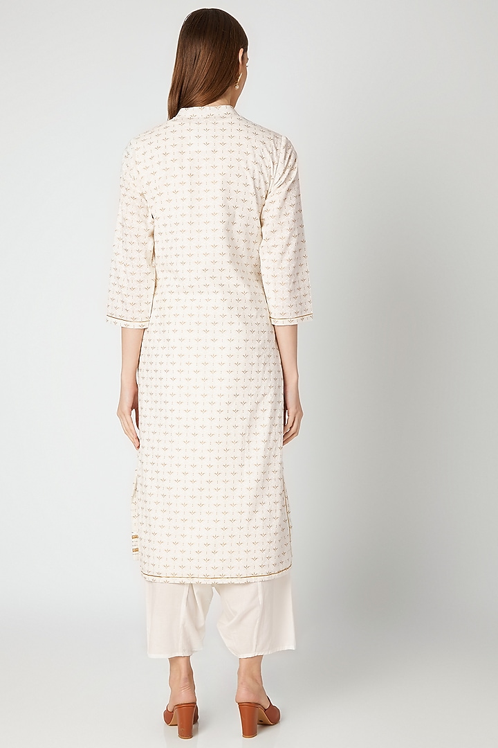Off White & Gold Kurta Set by VASTRAA at Pernia's Pop Up Shop
