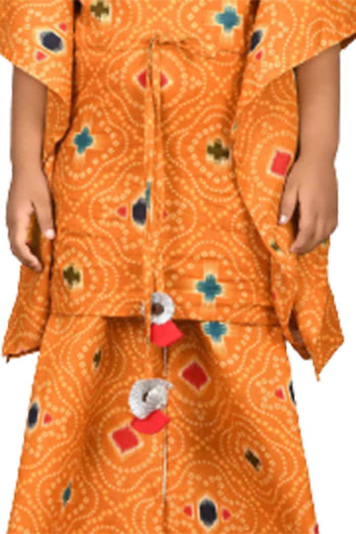 Mustard Printed Kaftan Set For Girls by Vastra Vinod at Pernia's Pop Up Shop