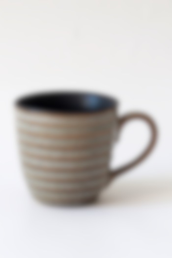 Black & Biege Stoneware Tea Cup Set by VATA LIVING