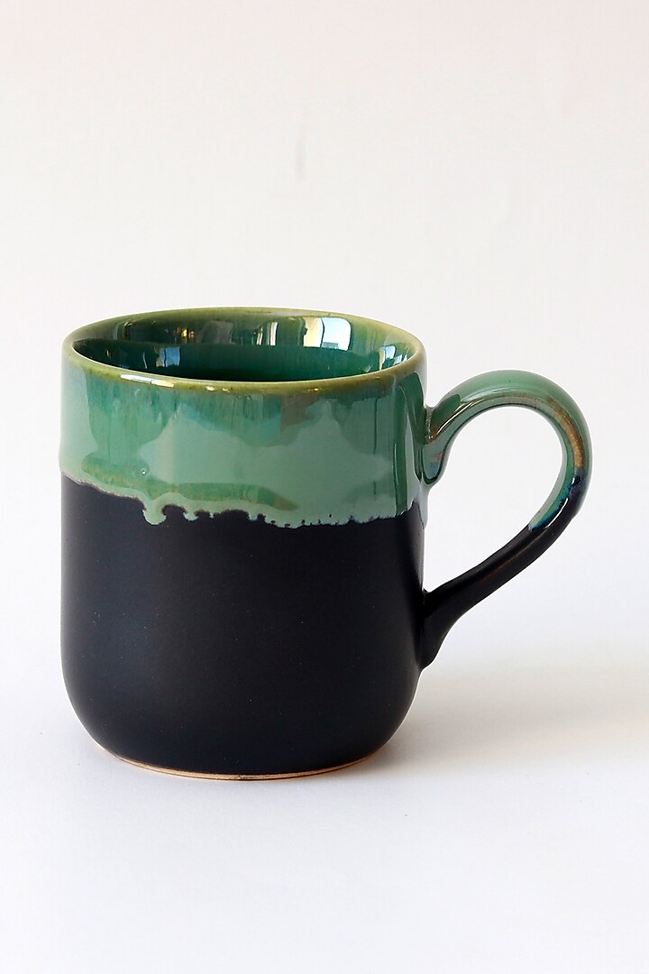 Black & Green Coffee Mug Set by VATA LIVING