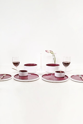 White & Maroon Stoneware Dinner Set (Set of 14) by VATA LIVING