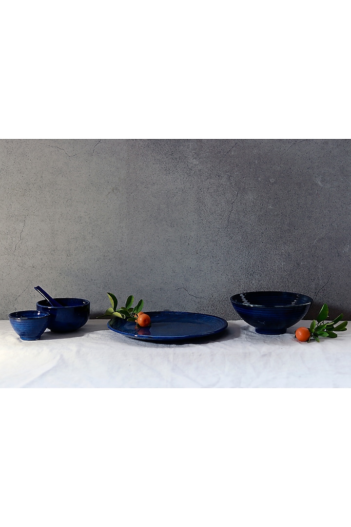 Indigo Stoneware Dinner Set (Set of 14) by VATA LIVING